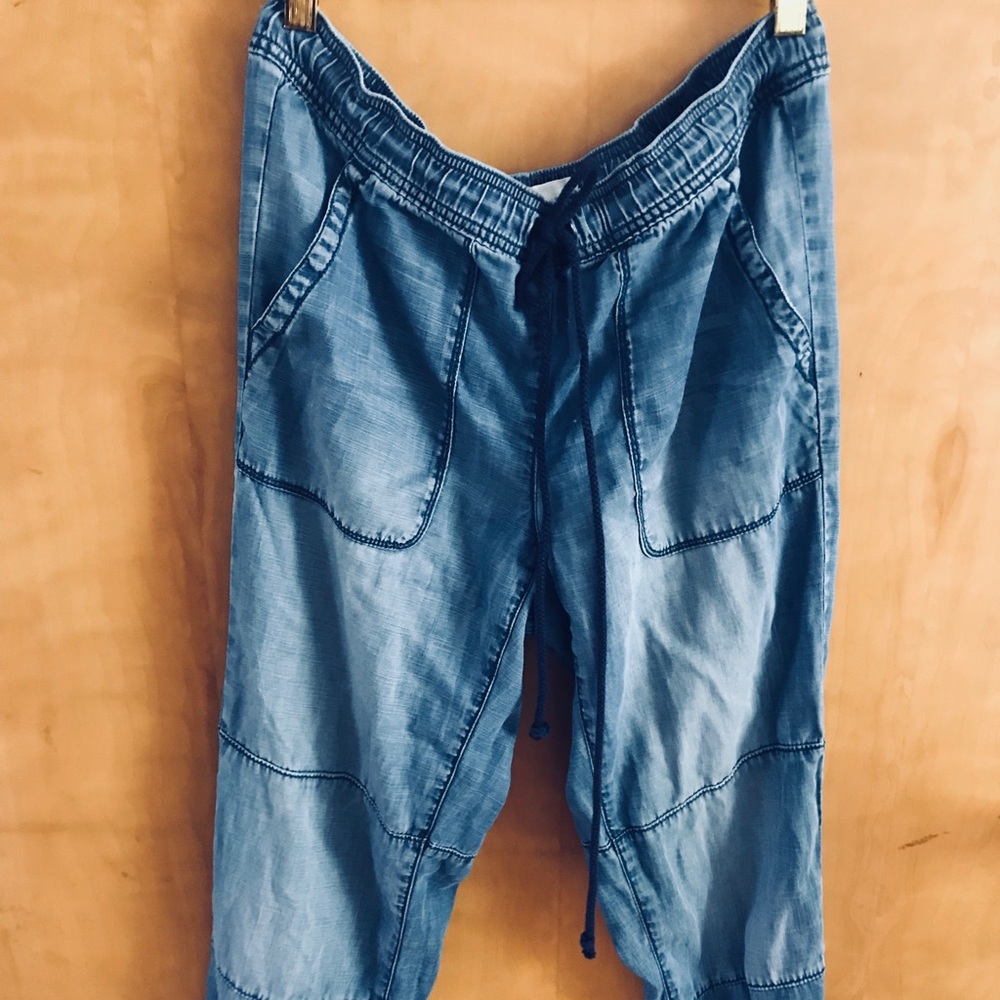 Lou + Grey Chambray joggers